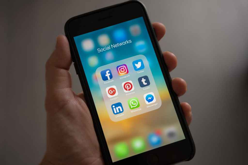Is Facebook Starting A War On&nbsp;Knowledge?
